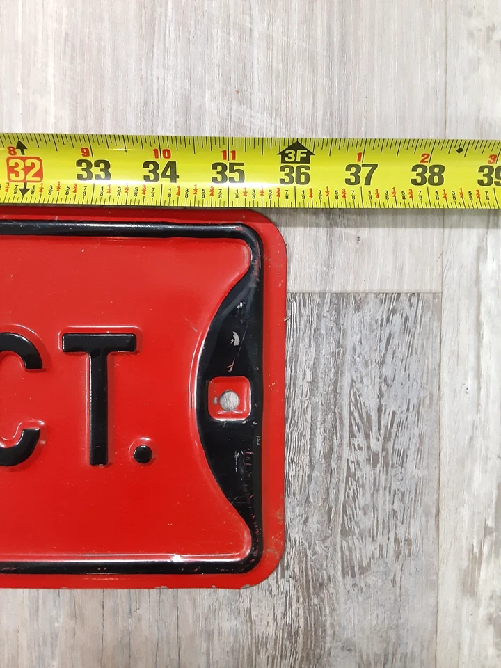 Металлический красно-черный баскетбольный мужской пещерный знак Michael Jordan Ct 23 36 дюймов x 6 дюймов - Изображение 3 из 4