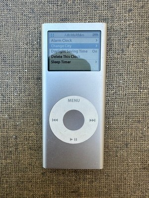 Apple iPod Nano 2nd Gen A1199 Silver 2GB MP3/MP4 Player