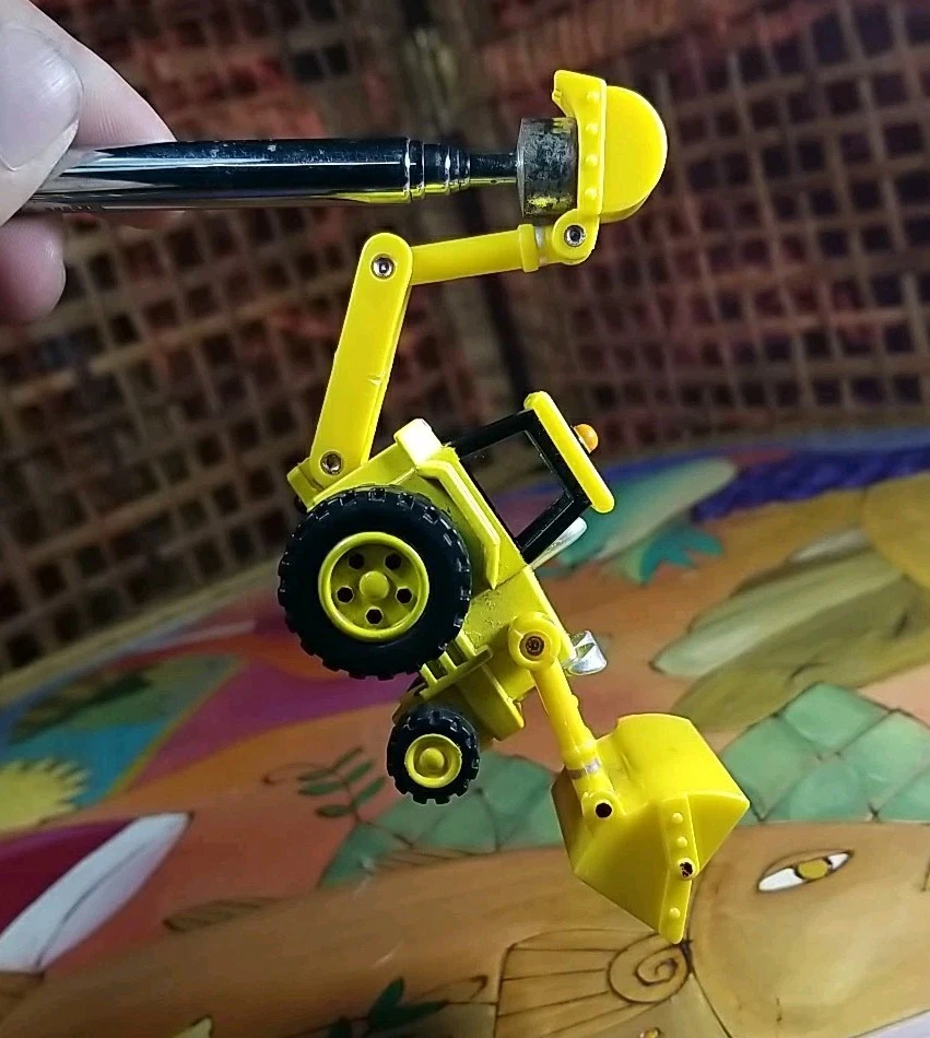 Learning Curve Bob The Builder 2004 Magnet Scoop Digger 1/64 Diecast Loose - Image 2 of 4