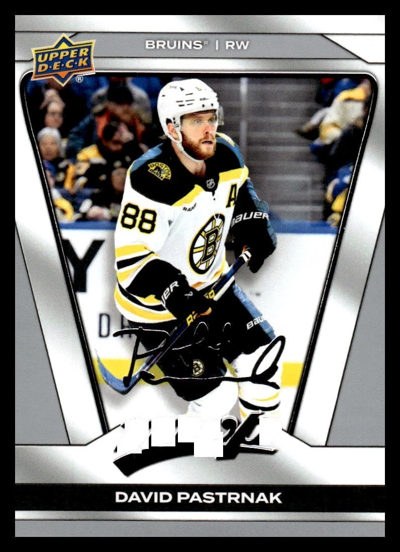 2025-26 UD MVP Silver Script 27 David Pastrnak - Boston Bruins