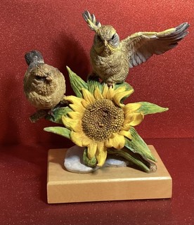 COUNTRY ARTISTS BROADWAY BIRDS GREENFINCH PAIR ON SUNFLOWER 04167