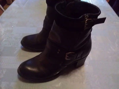 Boots Bottines SAN MARINA CONGA NOIR taille 41 NEUVES - Photo 1/4