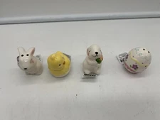 Cracker Barrel Ceramic 2in Easter Salt & Pepper Sets BB01B45019