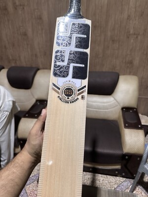 SS Stallion Swords Players Grade English Willow Cricket Bat Narrow Grains 2lb9oz