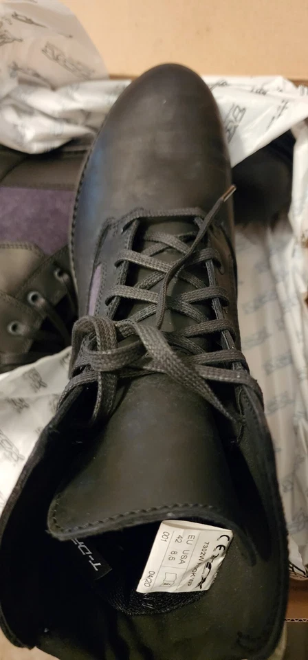 TCX Rook Impermeable Motocicleta Cuero Botas de Montar Negro/Púrpura 7302W Talla 8.5 Foto 3 de 4