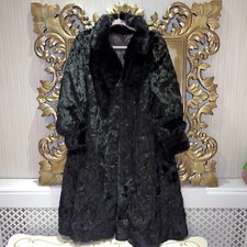 Stunning Female Mink Coat. The Coat Is Black In Colour Throughout. Size 10 To 12