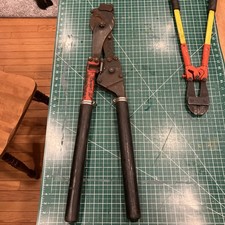 HK Porter 8690FH Ratchet Type Hard Cable Cutter.