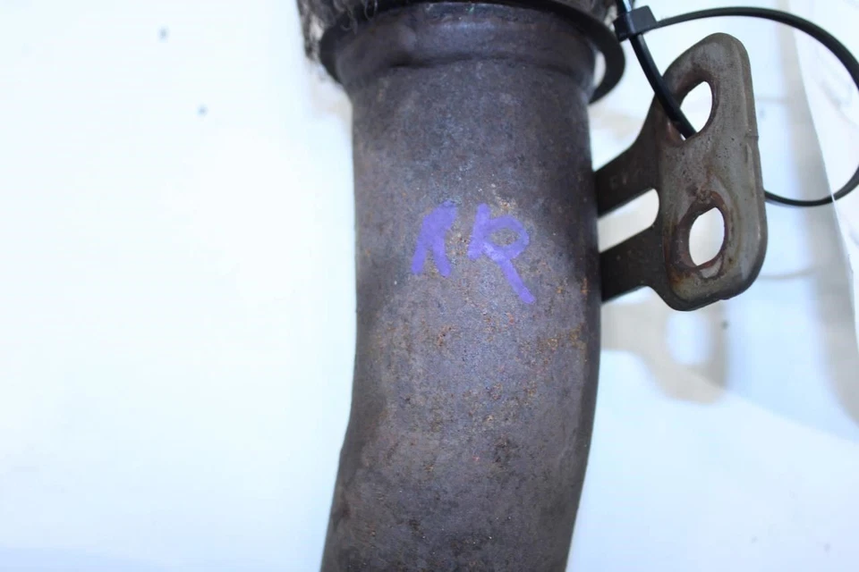 GMC Acadia SLT-1 2017-2023 3,6 L AWD sistema de escape delantero derecho tubo 85542637 OEM Foto 4 de 4