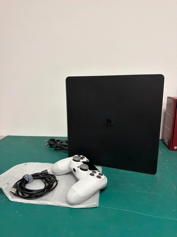 PlayStation 4 PS4 Slim 500GB nera e controller originale glacier white no box