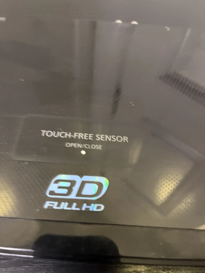 Panasonic DMP-BDT210 Full HD 3D Blu-ray DVD Player Wi-Fi Touch-Free Sensor - Image 3 of 4