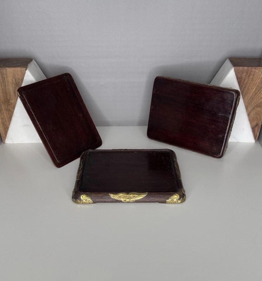 Antique 19th century Chinese rosewood box with brass/bronze bat and fish motif - Image 3 of 4