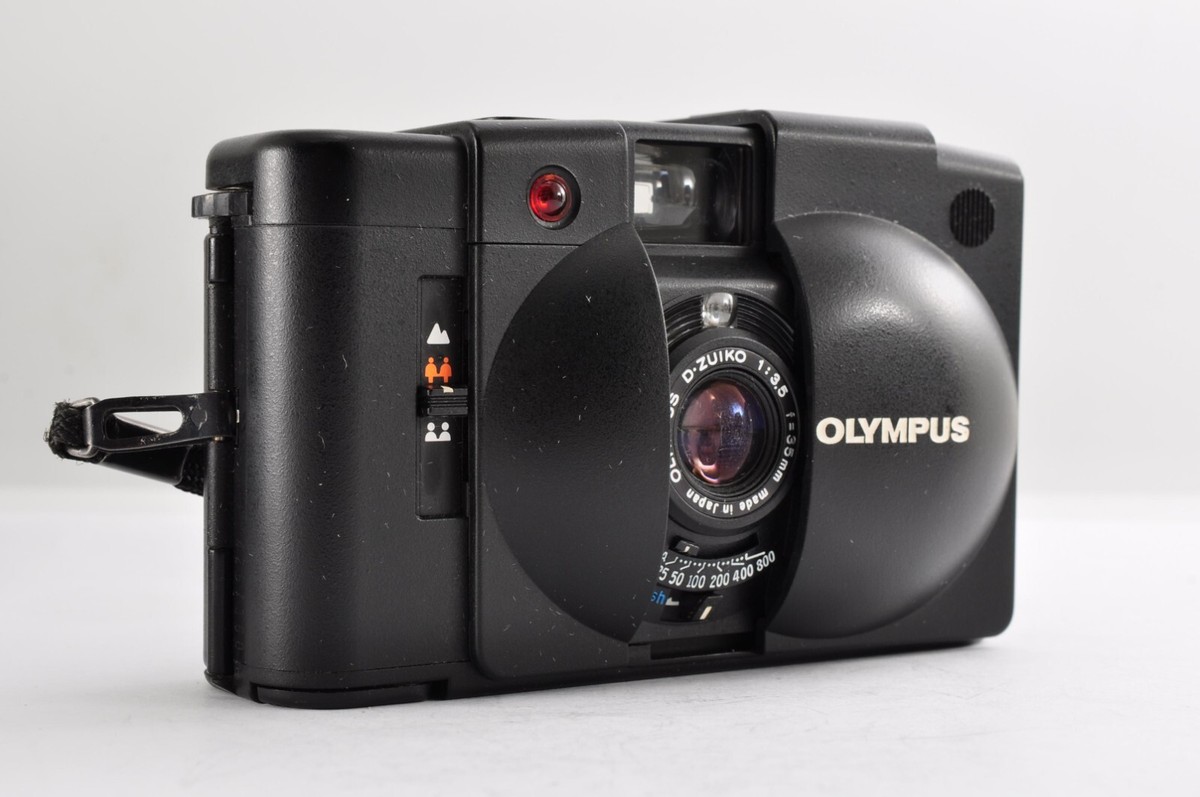 Olympus XA2 Black Point & Shoot Film Camera w/Box [Near Mint