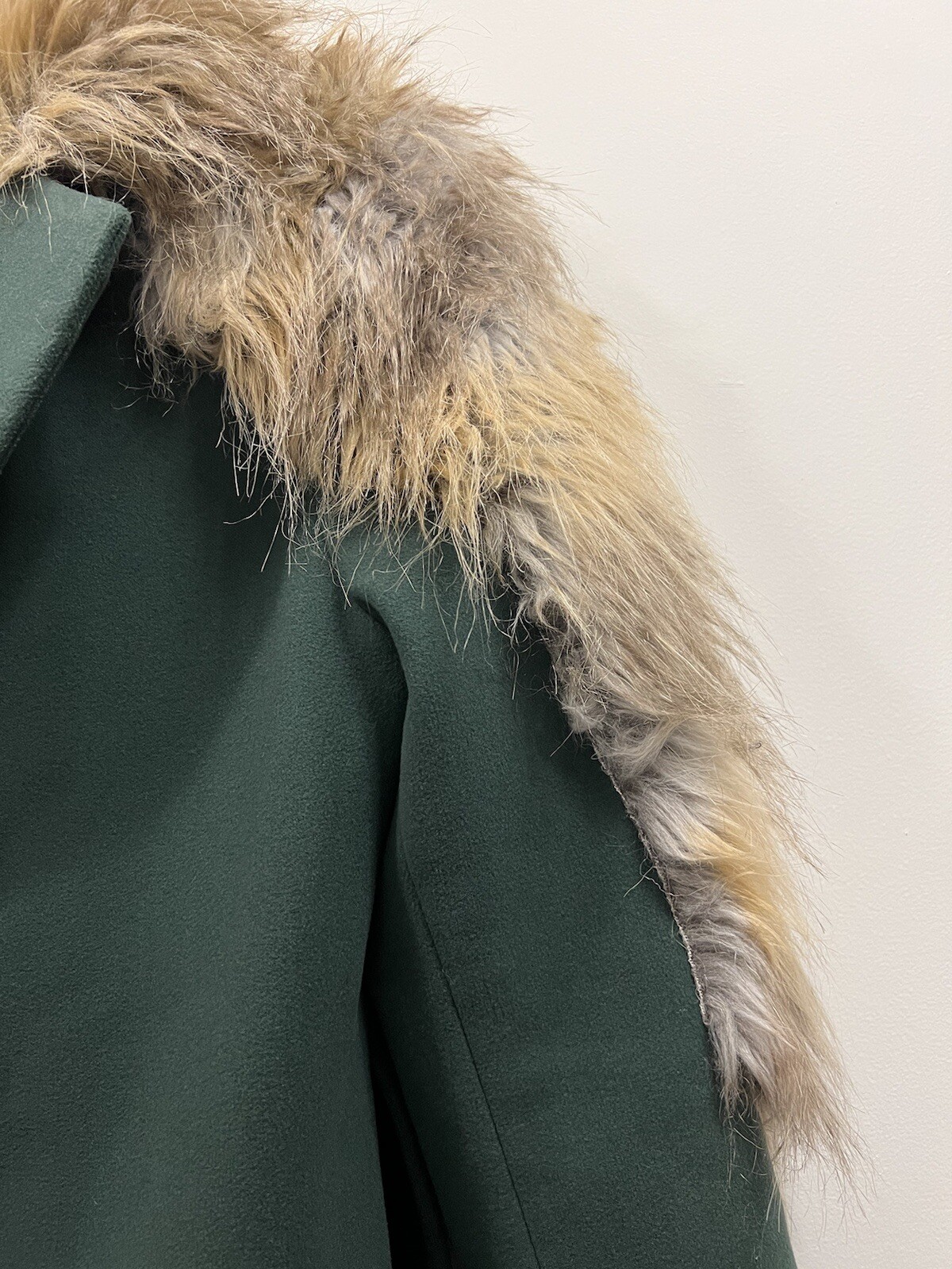 BCBGMAXAZRIA RUNWAY EMERALD Jaegar Fur Coat image 6