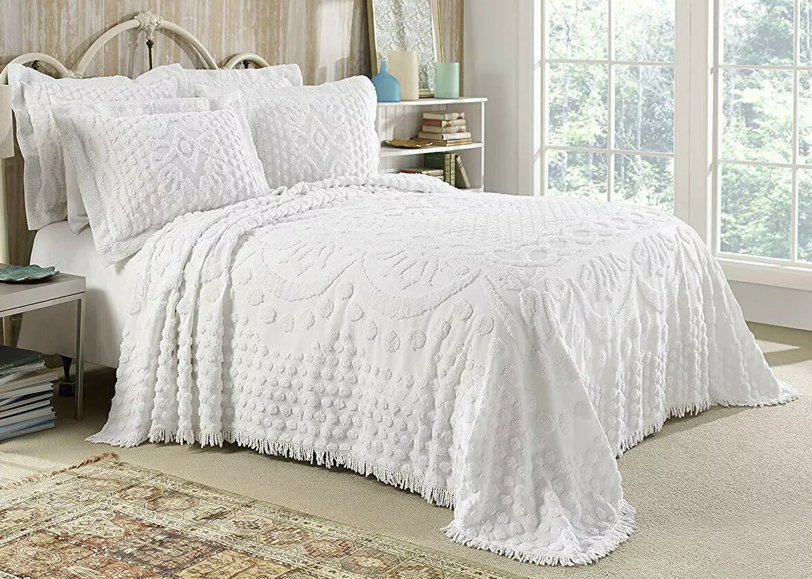 White 2025 chenille blanket