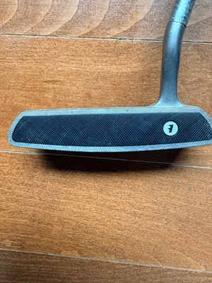 Nike Ignite 002 Blade Putter Right-Handed, 34.5