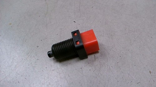 Bremslichtschalter ROT Fiat Ulysse 2.2 JTD DPF Bj 2004 179 2676183