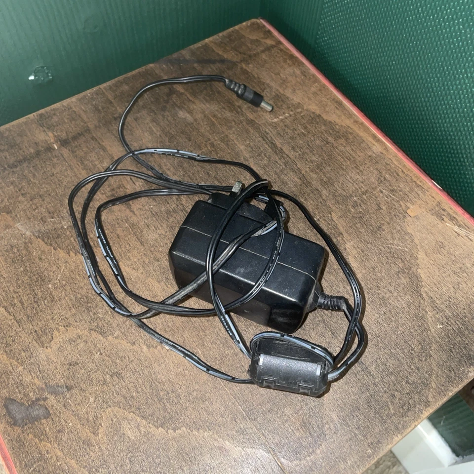 ROBERTS - Stream 93i DAB/FM/WIFI internet Radio + Power cable - Image 4 of 4