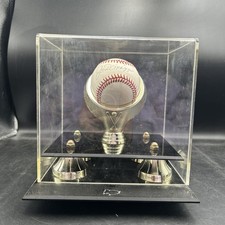 Joe DiMaggio Signed Baseball Autographed NY Yankees HOF Sweet Spot Display Case