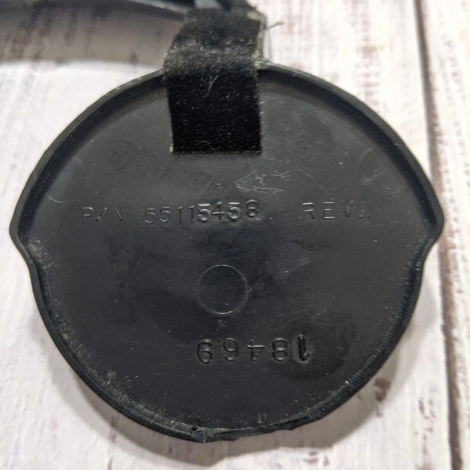 Оригинальный нижний вставной держатель чашки/банка 1994-1997 годов выпуска для Dodge Ram 1500 2500 3500 55115458 - Изображение 3 из 3