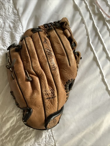 11 Inch Youth Baseball Glove Mizuno - Picture 2 of 2