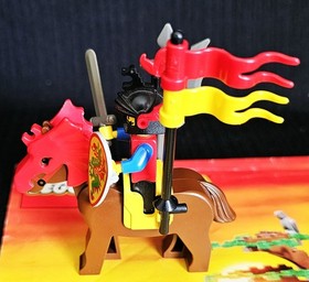 Lego 6076 Vintage 1993 Castle Dragon Knights DARK DRAGON'S DEN with Instructions