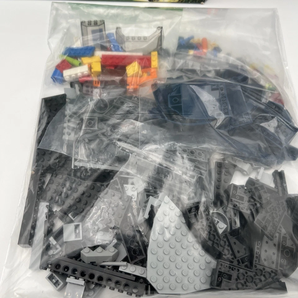 Lego 8636 Agents Mission 7 Deep Sea Quest Break Jaw Slime Face Agents Figures - Image 2 of 4