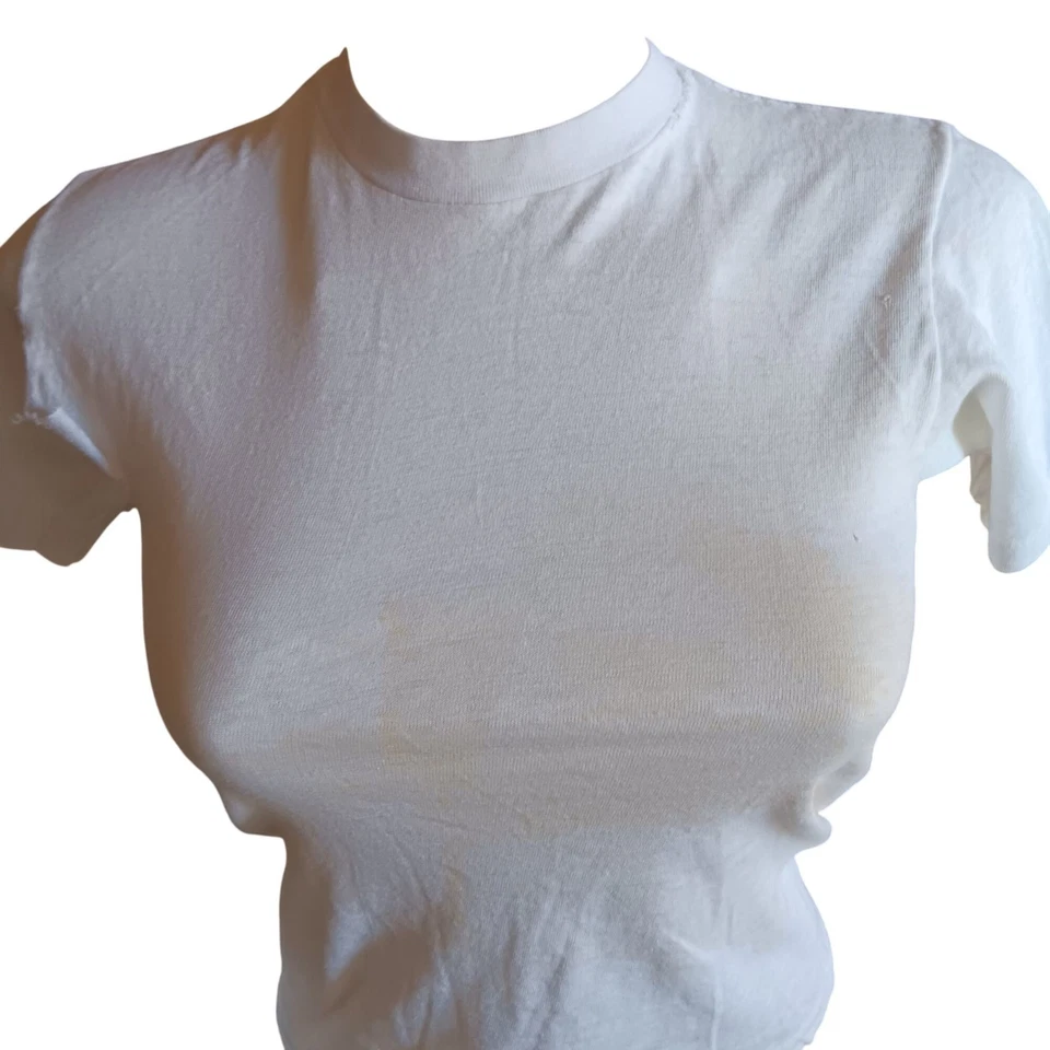 Camiseta vintage para mujer XS punto único lisa blanca cuello redondo destrozada años 70 Foto 2 de 4