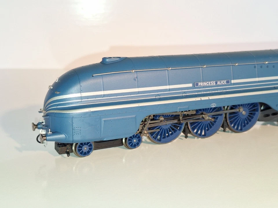 Hornby R2261 Princess Alice 6223 Coronation LMS. In Excellent cond. 2 rail DC.OO - Image 3 of 4