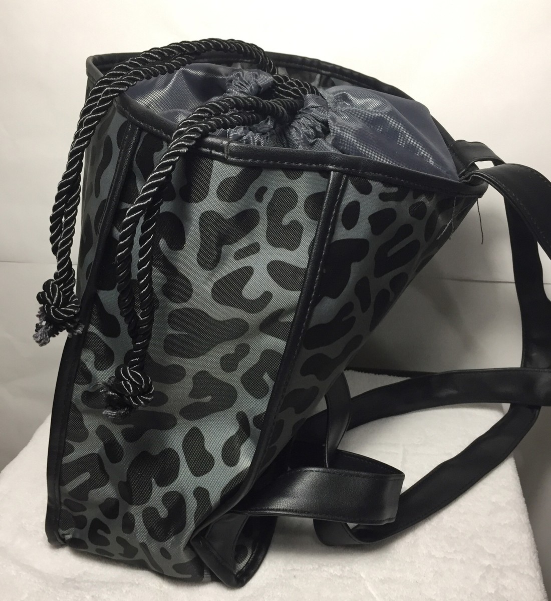 Tanger Outlet Tote Bag, Pocketbook, Purse, Backpack Style  display picture 3