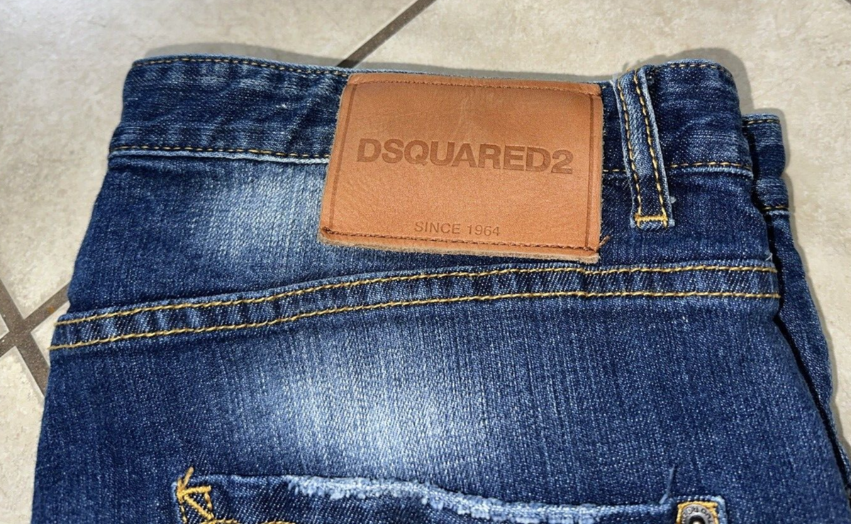 Dsquared2 CLASSIC KENNY TWIST JEANS MED WASH DISTRESSED Dsquared2 CLASSIC KENNY TWIST JEANS MED WASH DISTRESSED