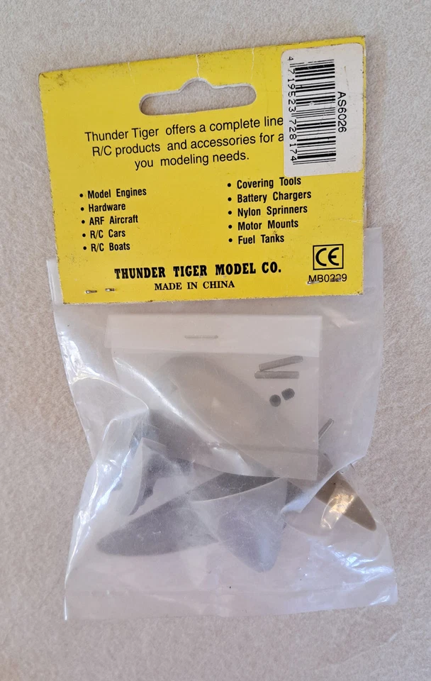 Folding propeller Set - for airplane - Thunder Tiger  AS6026 - Image 2 of 2