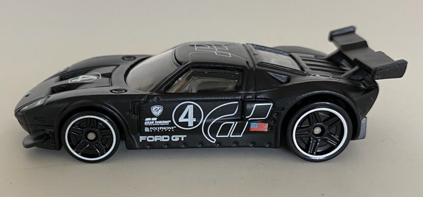 FORD GT LM Gran Turismo Hot Wheels Race Car 1:64 Mattel Black #4