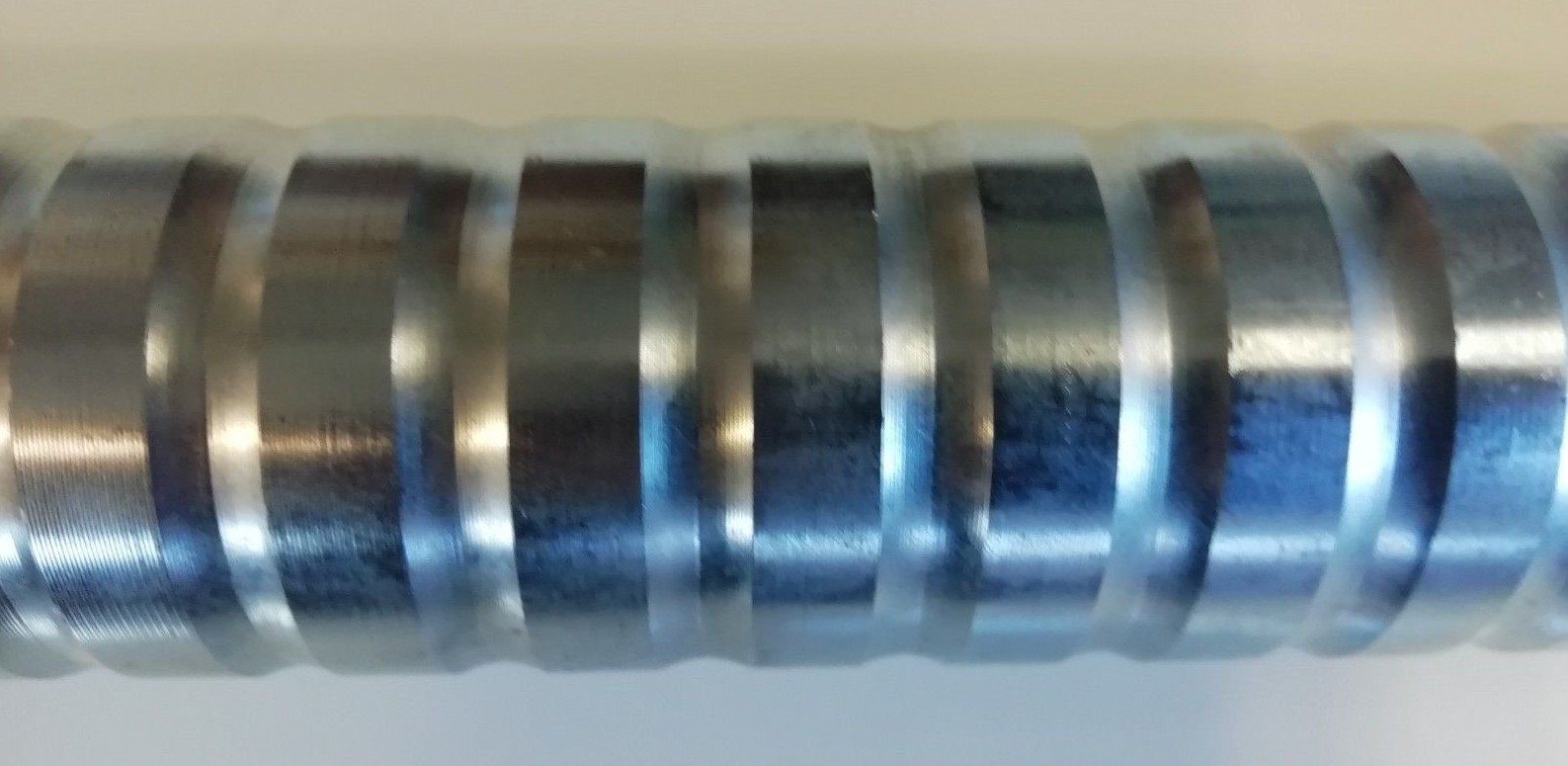 48MM HEAVY DUTY SERRATED JOCKEY WHEEL, GREASE NIPPLE, R CLIP SAFTEY