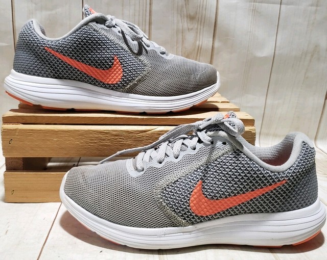 wmns nike revolution 3