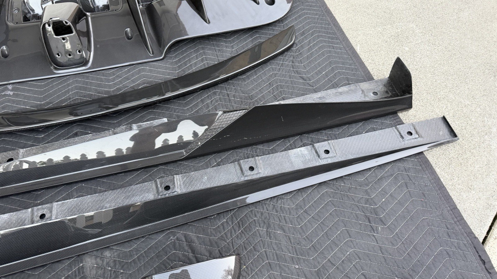 Ferrari 488 GTB Carbon Fiber Front Bumper Spoiler Bodykit