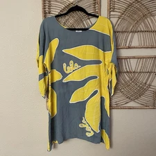 Simply Sisters Hawaiian Aloha Print Top Blouse Gray Yellow Lola *see msrmts B31