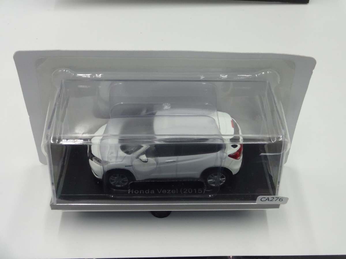 Honda Vezel 2015 White 1/43 Scale Box Mini Car Display
