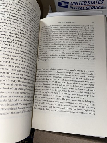 The Cat from Hue: A Vietnam War Story by Laurence, John HC DJ 1st Edition - Picture 7 of 8