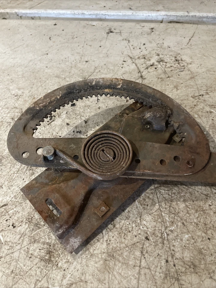 Regulador de ventana lateral del conductor Studebaker Champ 1960-64 OEM manual cabina en T Foto 2 de 4