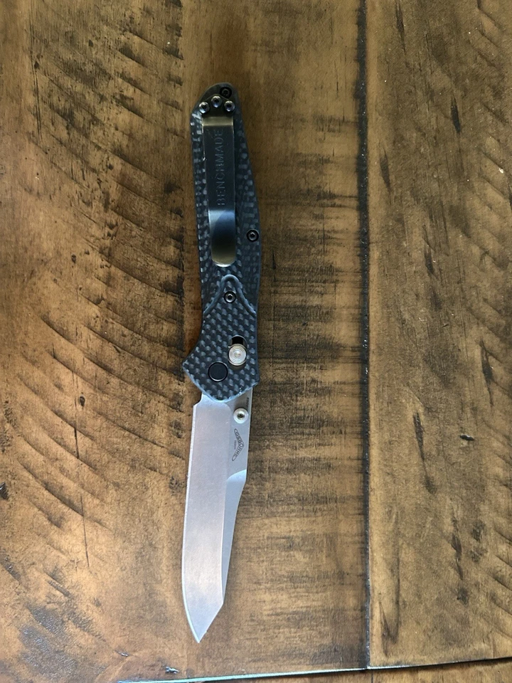 Benchmade 940-1 Osborne Reverse Tanto Steel Pocketknife S90V Carbon Fiber Handle - Image 2 of 4