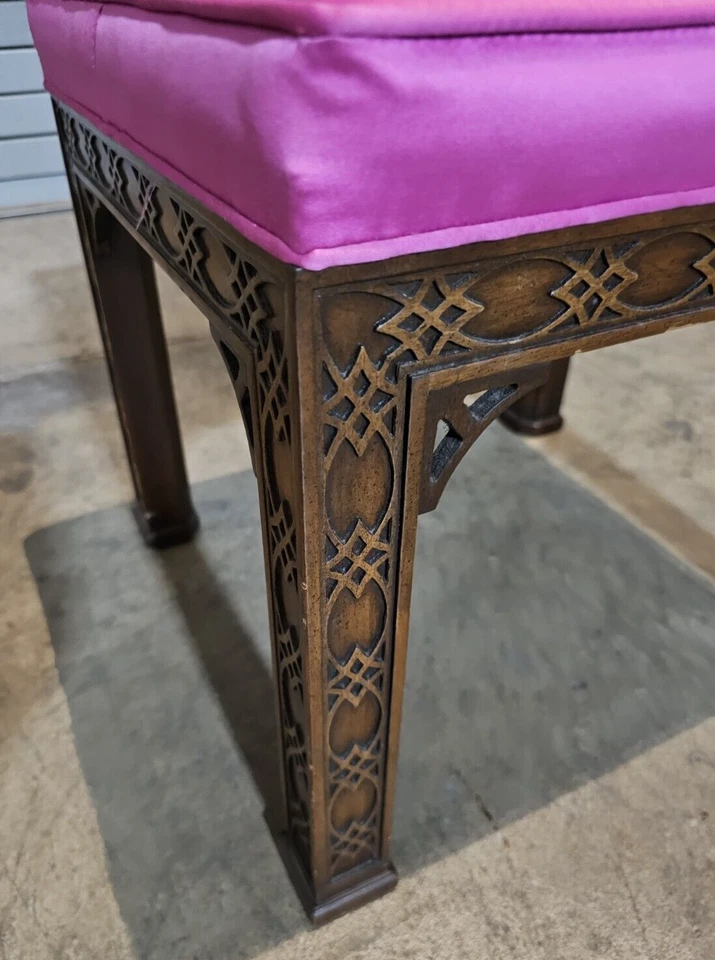 Kindel Chino Chippendale Caoba Reposapiés Banco Taburete Seda Tela Mechonada Foto 4 de 4