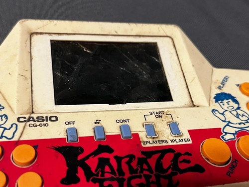 CASIO RETRO KARATE FIGHT LCD GAME CG-610 2 Player FOR PARTS ONLY AS IS - Picture 2 of 3