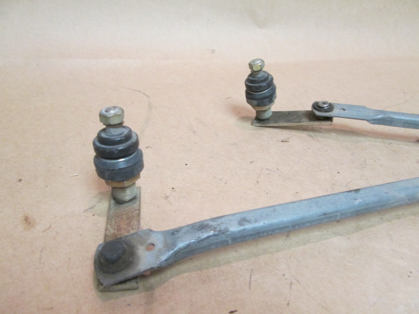 Ferrari 512 M Windshield Wiper Motor Levers # 63467900