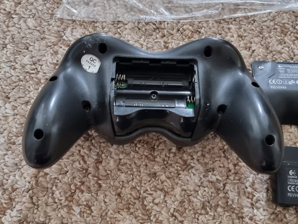 SONY PLAYSTATION 2 PS1 PS2 LOGITECH CORDLESS ACTION CONTROLLER Wireless Game Pad - Image 4 of 4