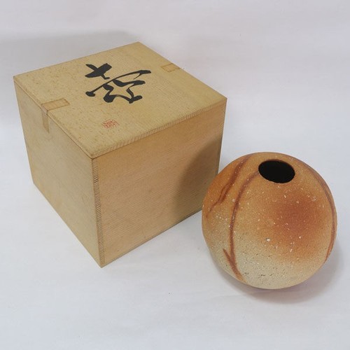 VASE CYLINDRIQUE TODA Keiko made Bizen ware, hauteur 21,5 cm, vase à
