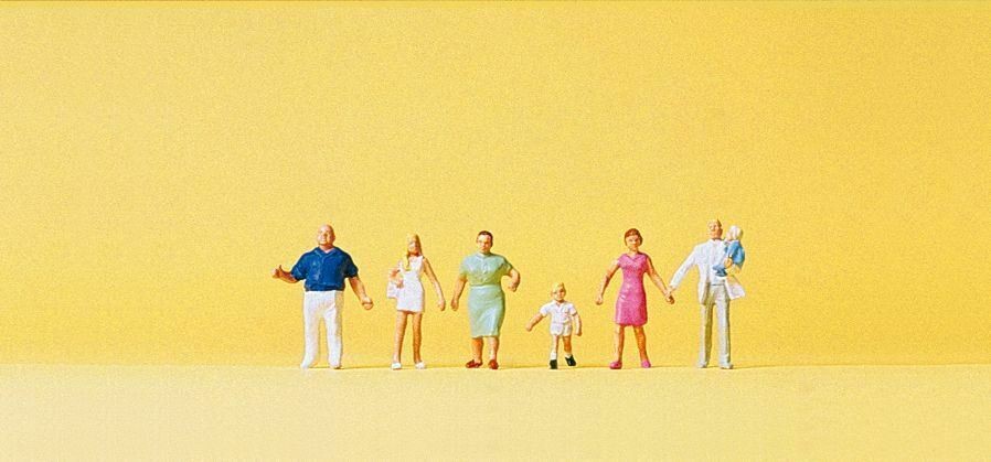 N scale Family Krause Taking a Walk (6) Figure Preiser 79182