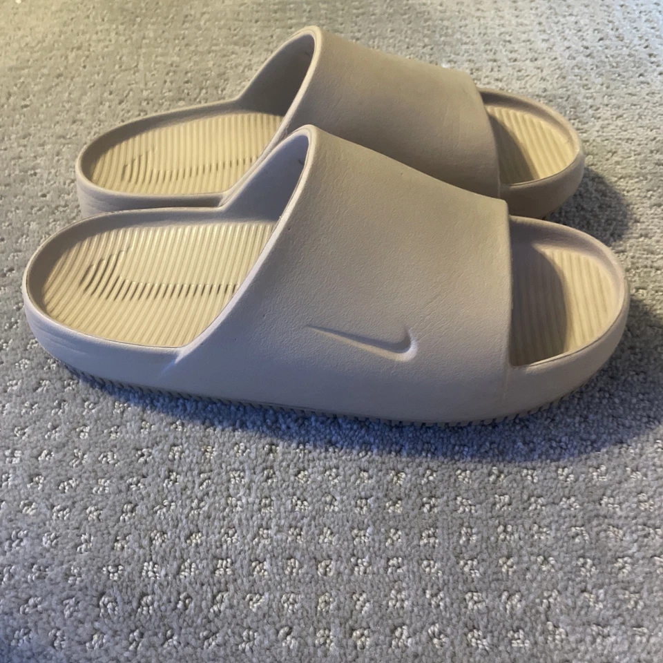 Nike Calm Slides talla 8, buen estado. SIN CAJA Foto 3 de 4