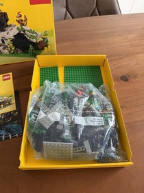 Lego Legoland Set 6066 Camouflaged Outpost inc Box, Instructions 1987 Forestmen