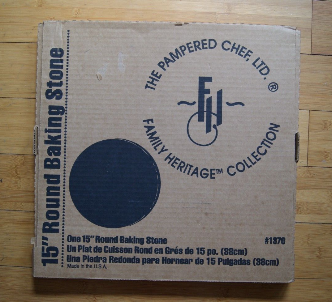 NWT THE PAMPERED CHEF 15" ROUND BAKING STONE 1370 IN ORIGINAL BOX eBay