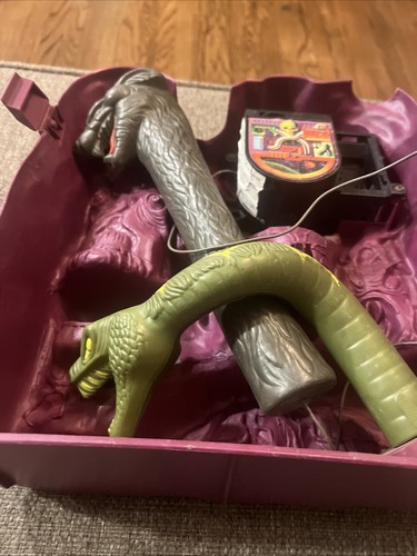 Vintage MOTU SNAKE MOUNTAIN 1983 Mattel Original AS-IS Parts Shown - Nice Cond - Picture 9 of 9
